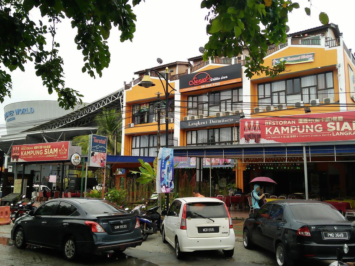 Sunset Villa Inn Pantai Cenang  Dış mekan fotoğraf